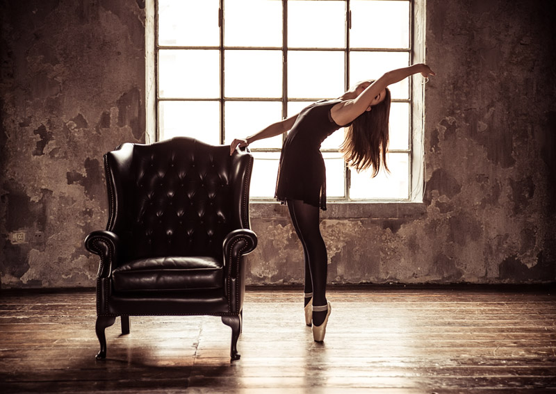 ballet-dancer-2022-01-18-23-33-11-utc